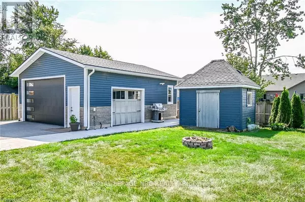 Fort Erie (ridgeway), ON L0S1N0,3269 YOUNG AVENUE