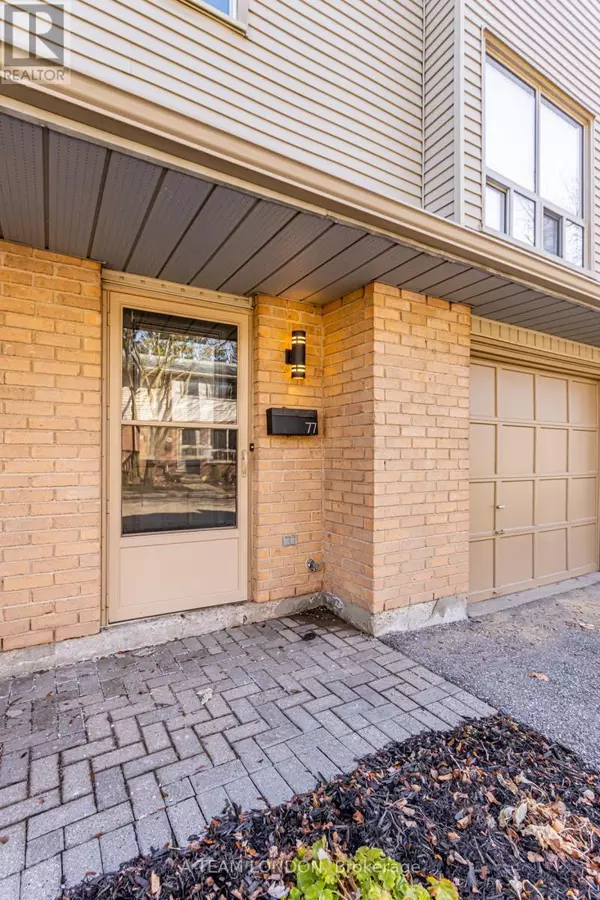 London South (south R), ON N6C5T4,35 Waterman AVE #77
