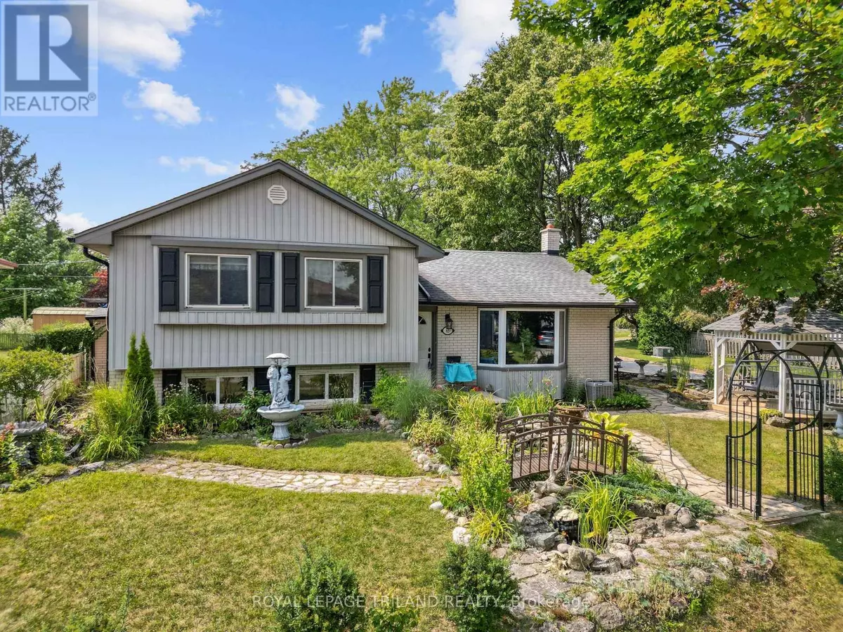 London South (south T), ON N5Z4C7,65 ALMOND ROAD