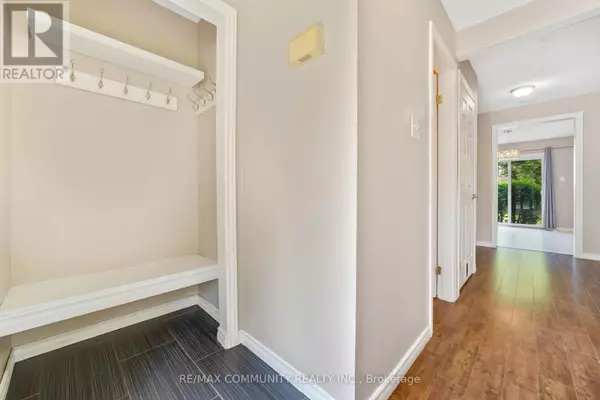 London East (east P), ON N5W6A1,141 Condor CT #49