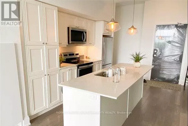 Niagara Falls (oldfield), ON L2H1R1,7711 Green Vista Gate #807