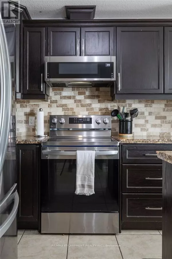 Hamilton, ON L0R1W0,16 AVATAR PLACE S