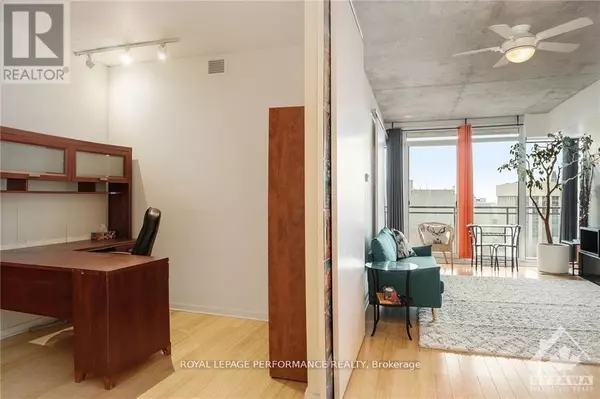 Ottawa, ON K1P0A4,324 Laurier AVE West #1805