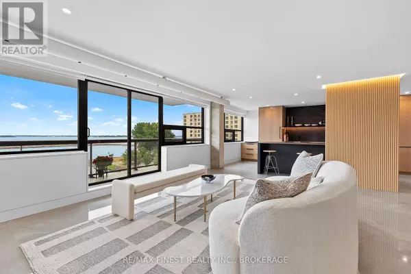 Kingston (central City East), ON K7L2Y6,165 ONTARIO ST #505