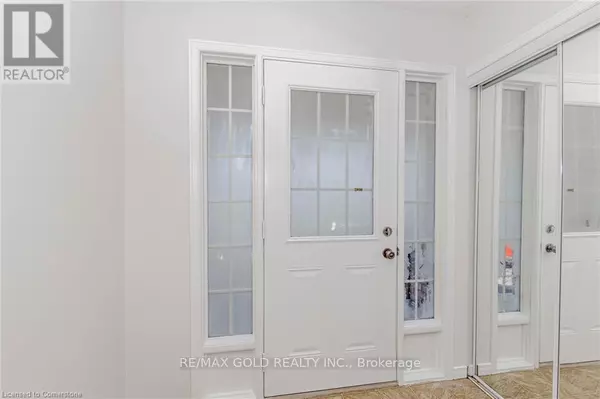 Kitchener, ON N2A0A6,167 SIMS ESTATE DRIVE