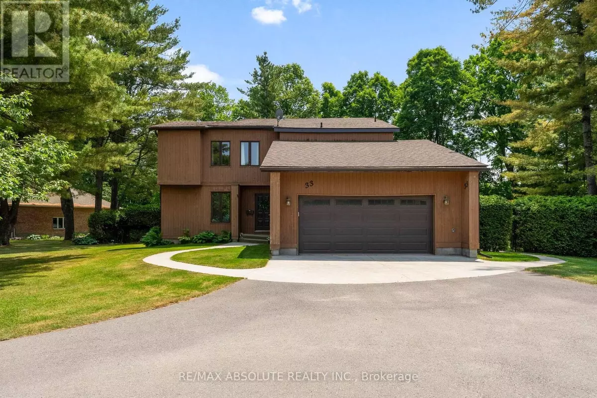 Mcnab/braeside, ON K7S3T3,33 OLD ORCHARD LANE
