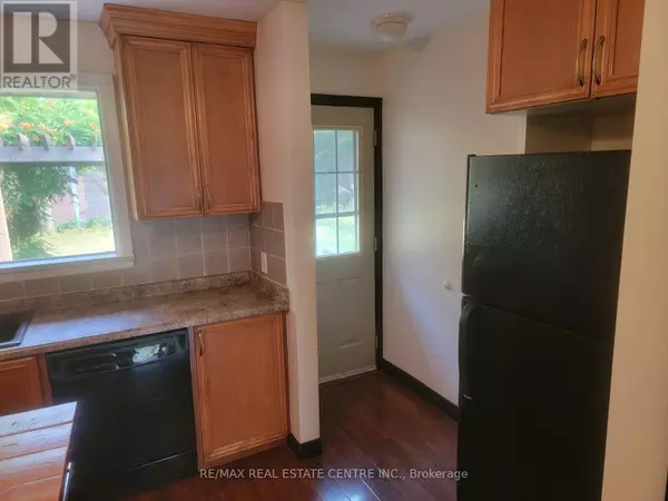 Hamilton (ancaster), ON L9G2H6,38 HATTON DRIVE