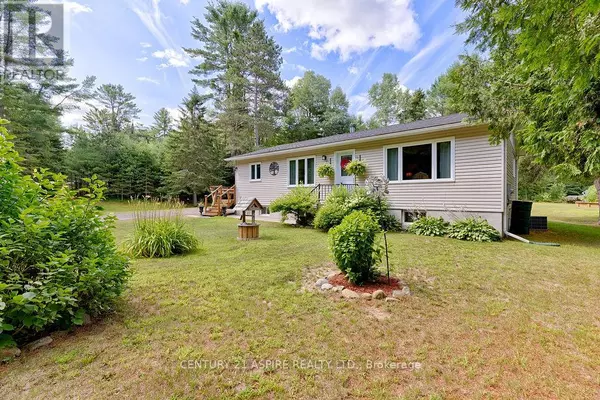 Laurentian Hills, ON K0J2H0,2026 OLD MOORE LAKE ROAD