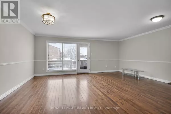 London South (south N), ON N6H4Y8,624 WONDERLAND ROAD S