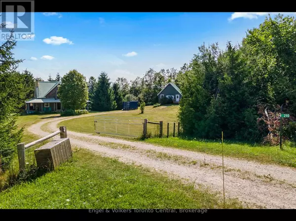 Grey Highlands, ON N0C1M0,210 EAGLE CRESCENT