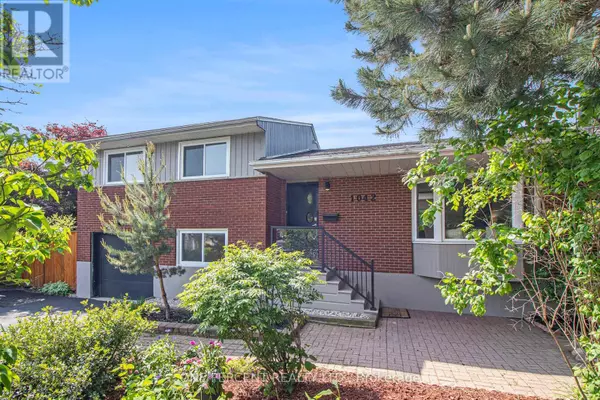 1042 HARKNESS AVENUE, Ottawa, ON K1V6P2