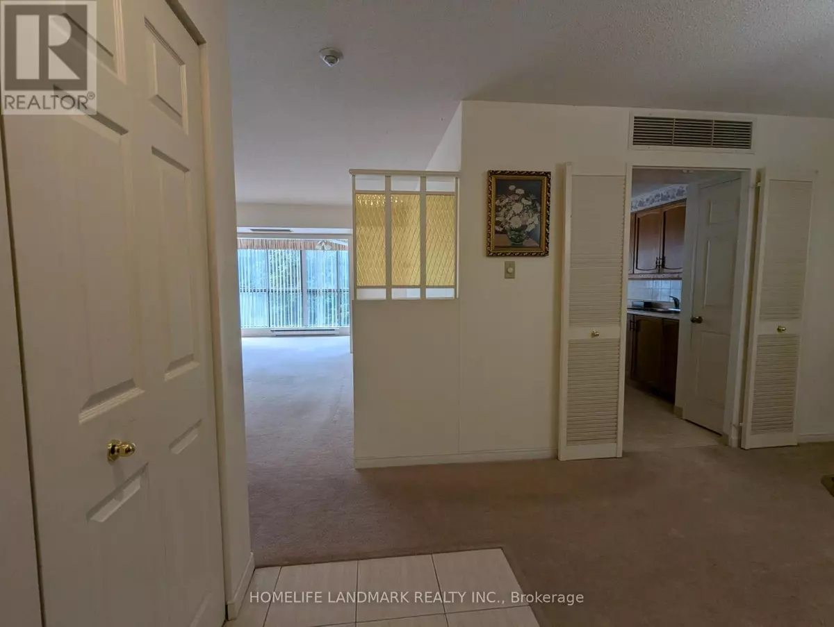 Waterloo, ON N2L6E4,265 Westcourt PL #306