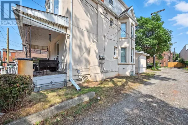 Hamilton (landsdale), ON L8N2V8,9 TISDALE STREET S