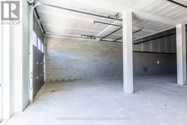 Guelph (kortright Hills), ON N1C0A1,587 Hanlon Creek BLVD #23