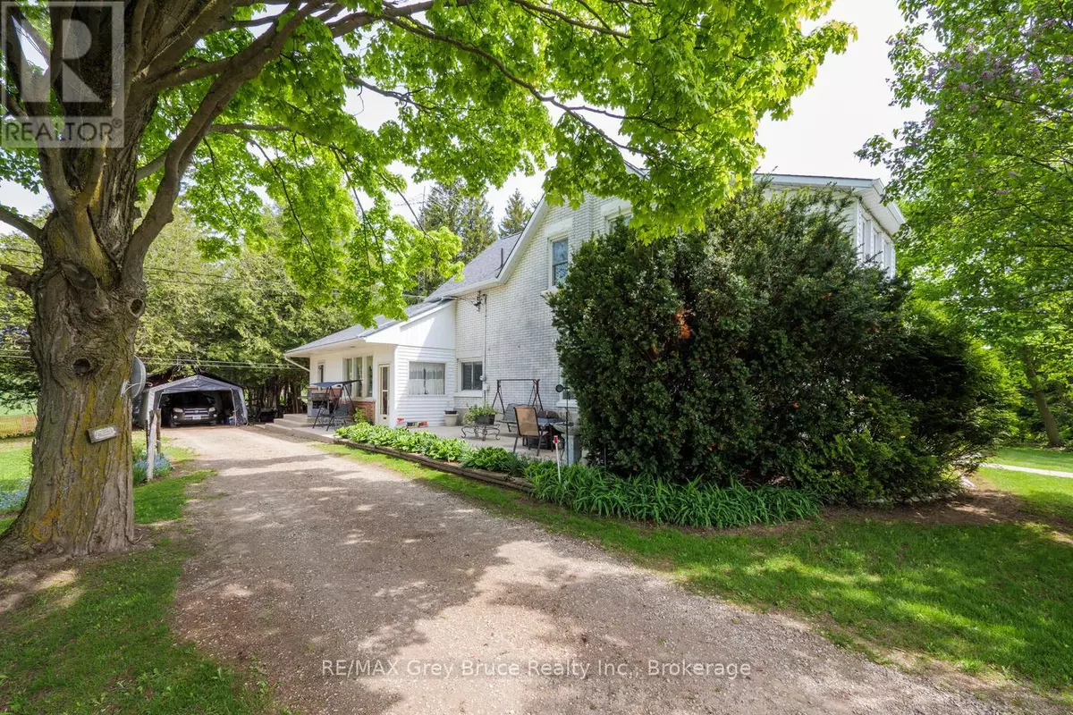 Georgian Bluffs, ON N4K5N6,217590 3 CONCESSION