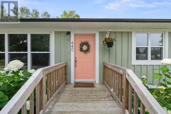 Saugeen Shores, ON N0H2C1,440 PROVINCIAL STREET