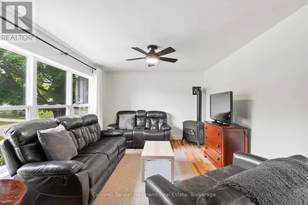 Saugeen Shores, ON N0H2C1,440 PROVINCIAL STREET