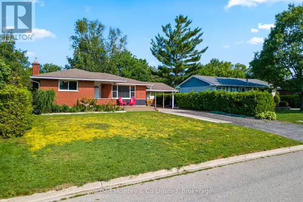 Kincardine, ON N2Z2V4,432 ELGIN STREET