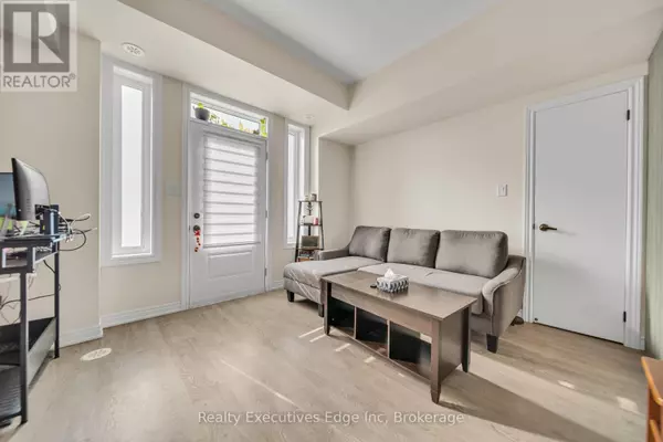Guelph (grange Road), ON N1E0P6,252 Law DR #65