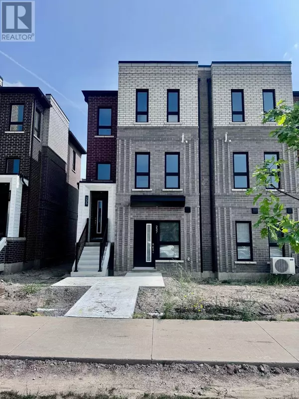 235 BURKE STREET, Hamilton (waterdown), ON L8B2A9