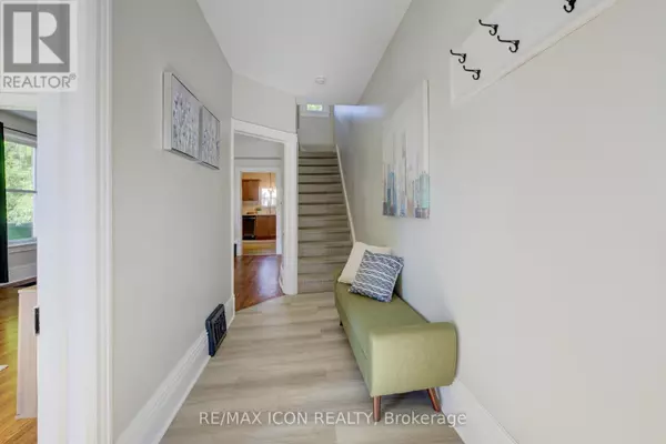 Cambridge, ON N1S2N1,81 GEORGE STREET N
