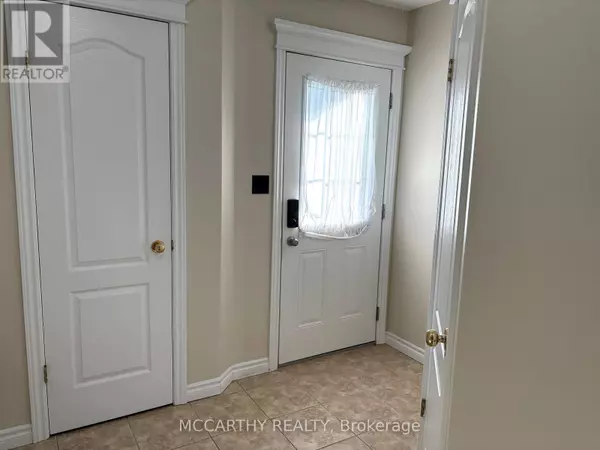 Guelph (grange Road), ON N1E0R9,310 SEVERN DRIVE