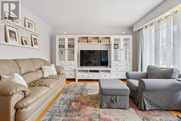 Selwyn, ON K0L1H0,971 JOPLING DRIVE