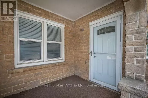 Hamilton (stoney Creek), ON L8E1V1,264 GRAYS ROAD