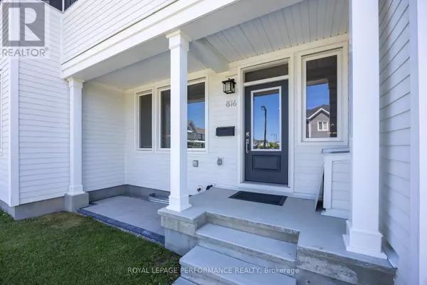 Ottawa, ON K0A2Z0,816 BASCULE PLACE