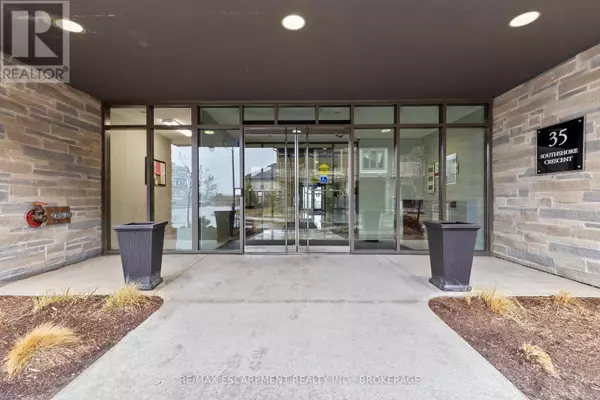 Hamilton (lakeshore), ON L8E0J2,35 Southshore CRES #230