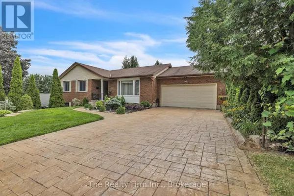 Woodstock (woodstock - South), ON N4S3B8,319 ROBINSON STREET