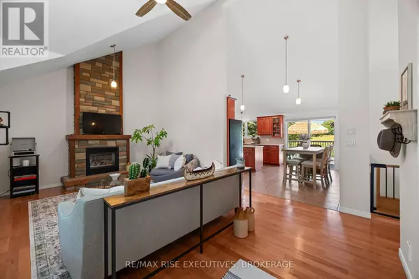 Rideau Lakes, ON K0G1X0,63 SUNNYSIDE ROAD