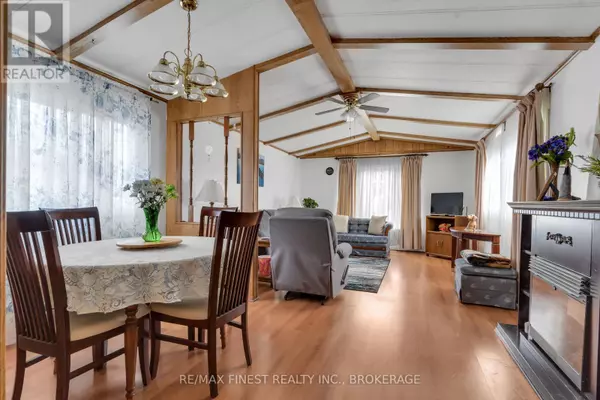 Greater Napanee (greater Napanee), ON K7R3L1,7 CEDAR STREET