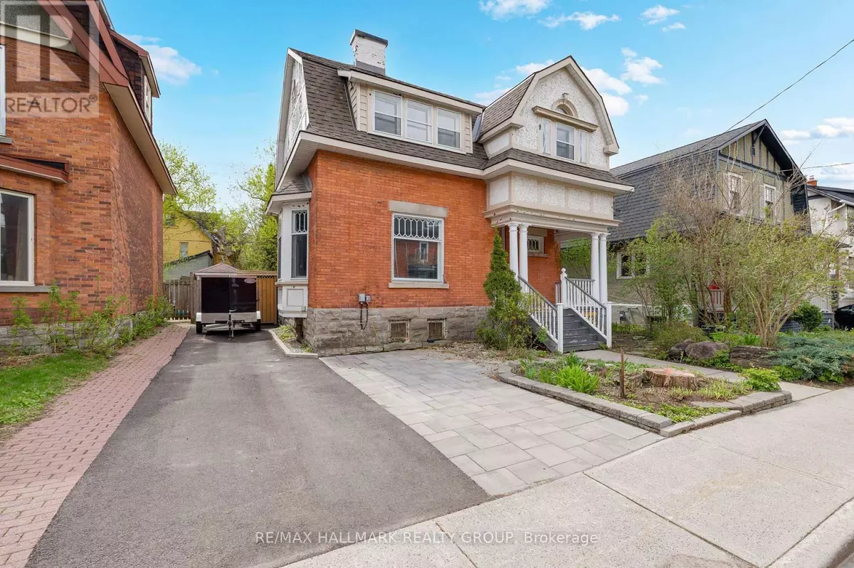 Ottawa, ON K1N6H2,396 DALY AVENUE