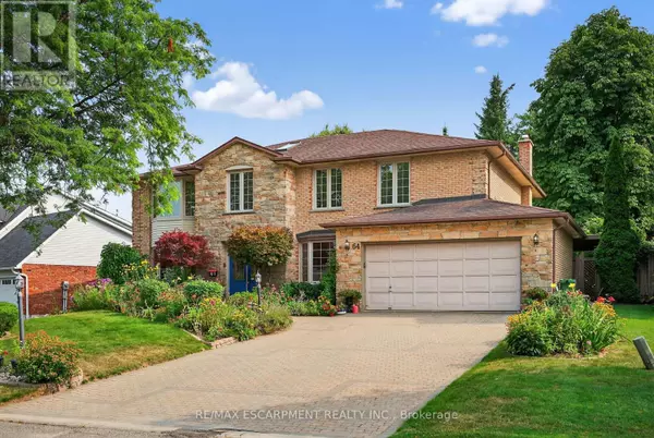 64 SUMMERDALE PLACE, Hamilton (ancaster), ON L9G3Z7