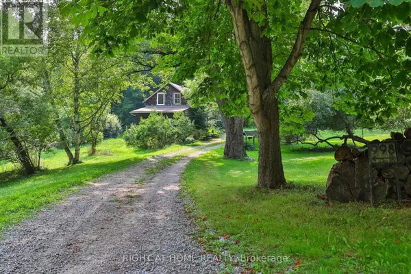 998 SULPHUR SPRINGS, Hamilton, ON L9H5E3