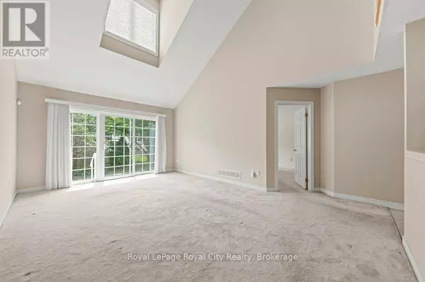 Guelph (pineridge/westminster Woods), ON N1L1S3,119 MCARTHUR CRESCENT