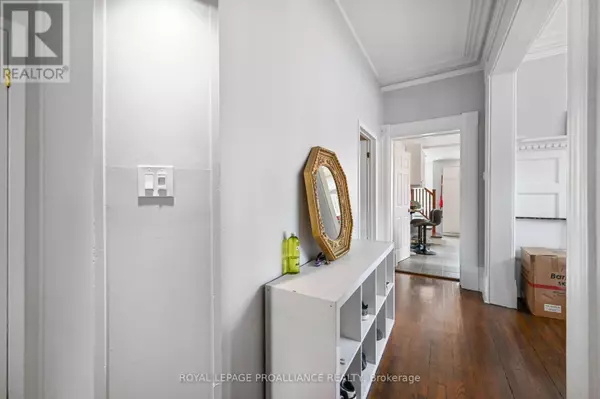 Brockville, ON K6V2C9,35 BETHUNE STREET