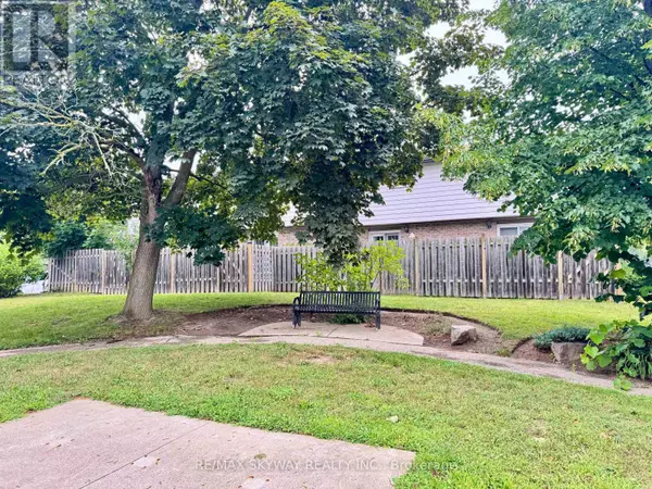 Kitchener, ON N2A2H5,294 Fergus AVE #1