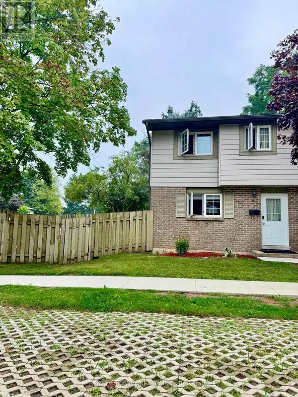 Kitchener, ON N2A2H5,294 Fergus AVE #1