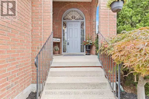 Hamilton (waterdown), ON L0R2H6,59 SEGWUN ROAD
