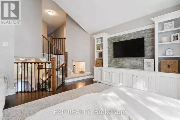 132 HARNESWORTH CRESCENT, Hamilton (waterdown), ON L0R2H6