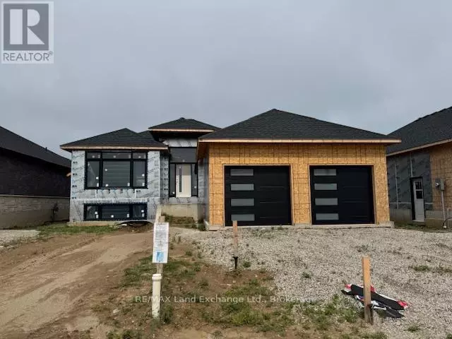 296 RIDGE STREET, Saugeen Shores, ON N0H2C3