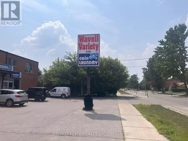 London East (east M), ON N5W2E2,1781 WAVELL STREET