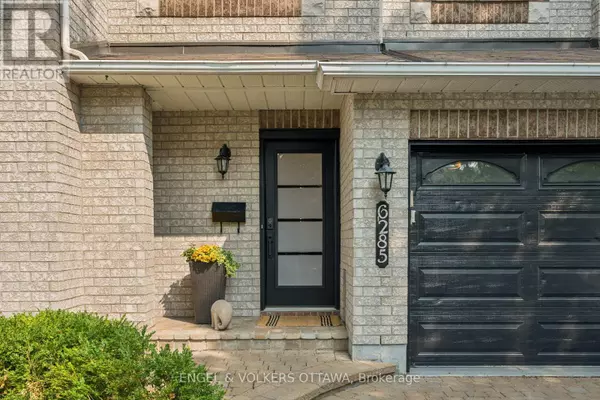 Ottawa, ON K1C7M6,6285 SABLEWOOD PLACE