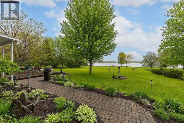Greater Napanee (greater Napanee), ON K7R3L1,9430 COUNTY 2 ROAD W