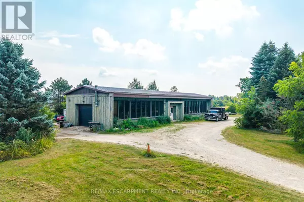 1090 BROCK ROAD, Hamilton, ON L9H5E4