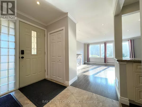 Hamilton (ancaster), ON L9G2S7,80 HOSTEIN DR #Upper Unit