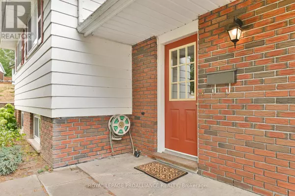 Brighton, ON K0K1H0,5 ORCHARD CRESCENT