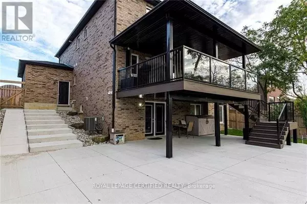Hamilton (albion Falls), ON L8J3X5,130 KINGSVIEW DRIVE